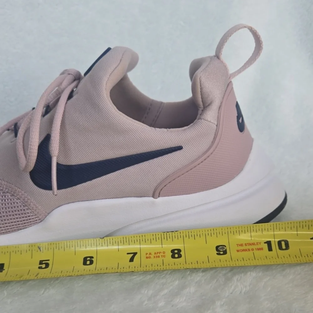 Nike these athletic